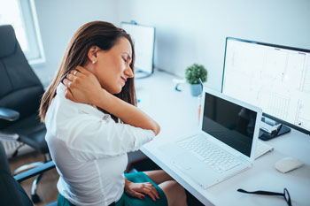 Neck Pain and Chiropractic in Perth CBD